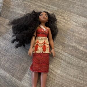 Disney Moana Doll in Red and Gold Outfit